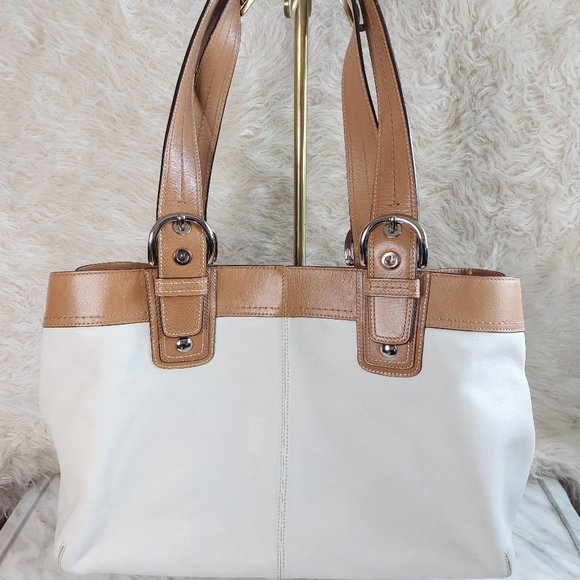 Coach F13733 Ivory and Tan Soho Pleated Leather Buckle Shoulder Strap Large Tote - Picture 3 of 15